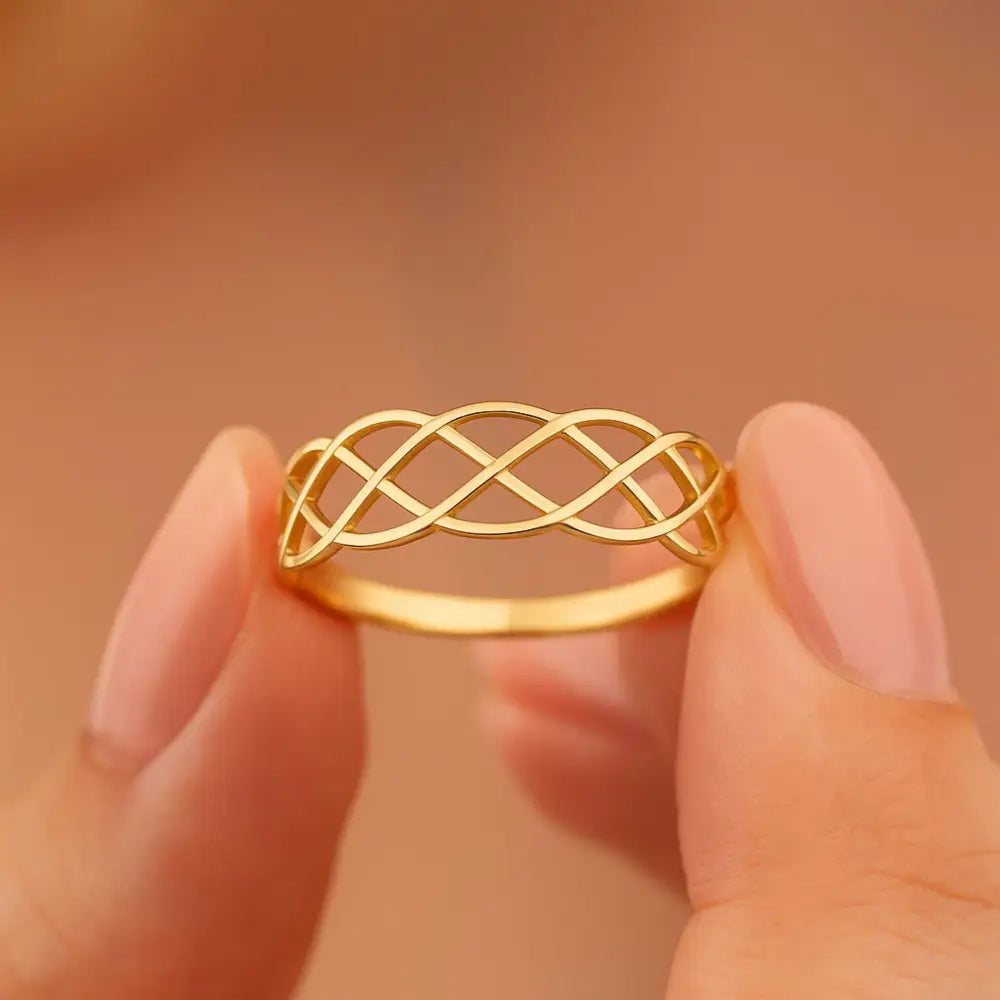 14k Solid Gold Celtic Knot Ring Dainty Irish Wedding Band