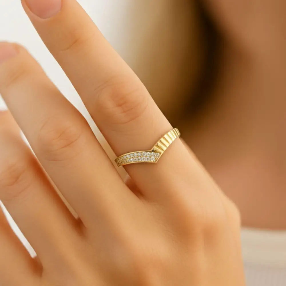 14K Solid Gold Chevron Ring – Curved V Shape Wedding Band with Simulated Diamonds