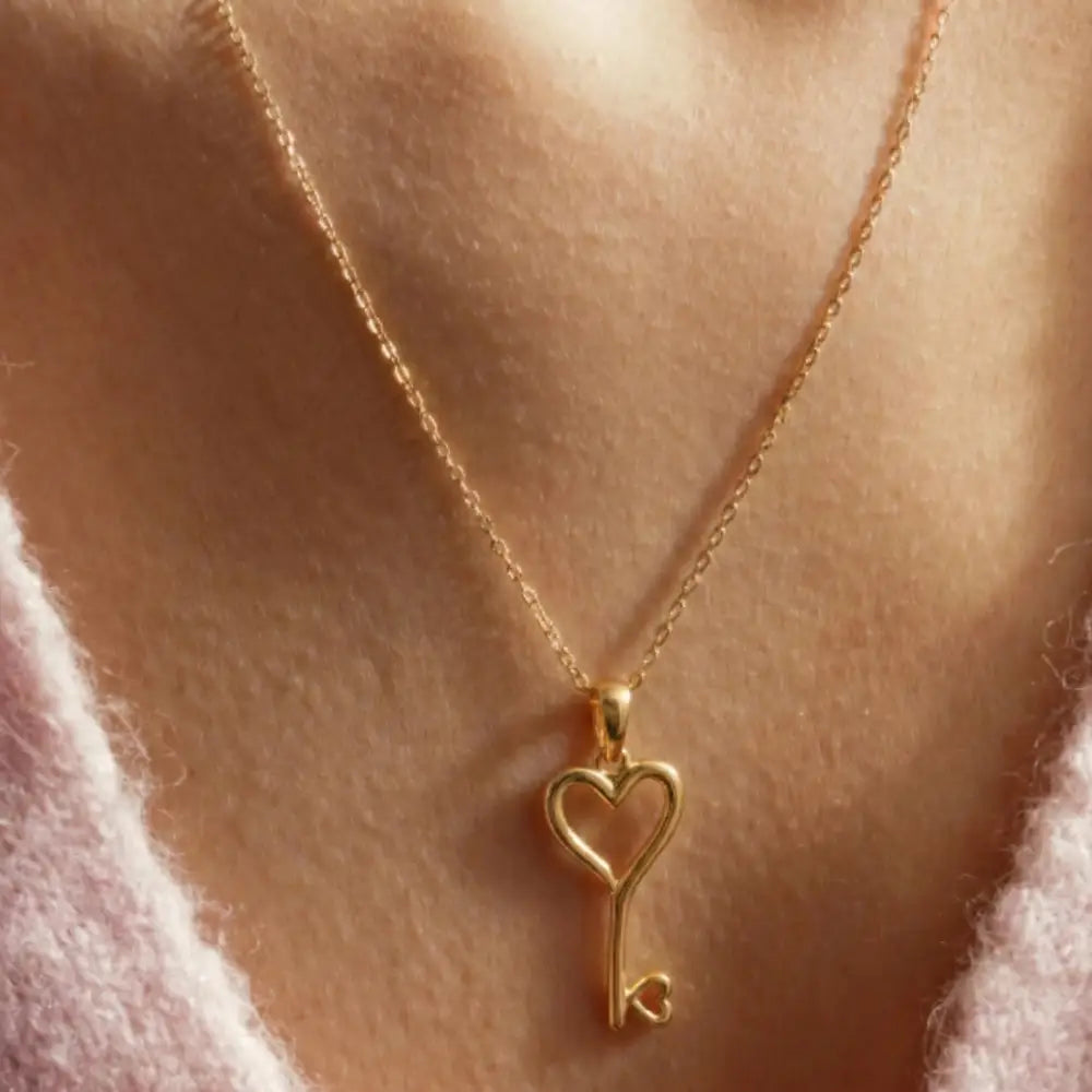 14K Solid Gold Heart Key Pendant Necklace Romantic Love Symbol Jewelry - Jewelry