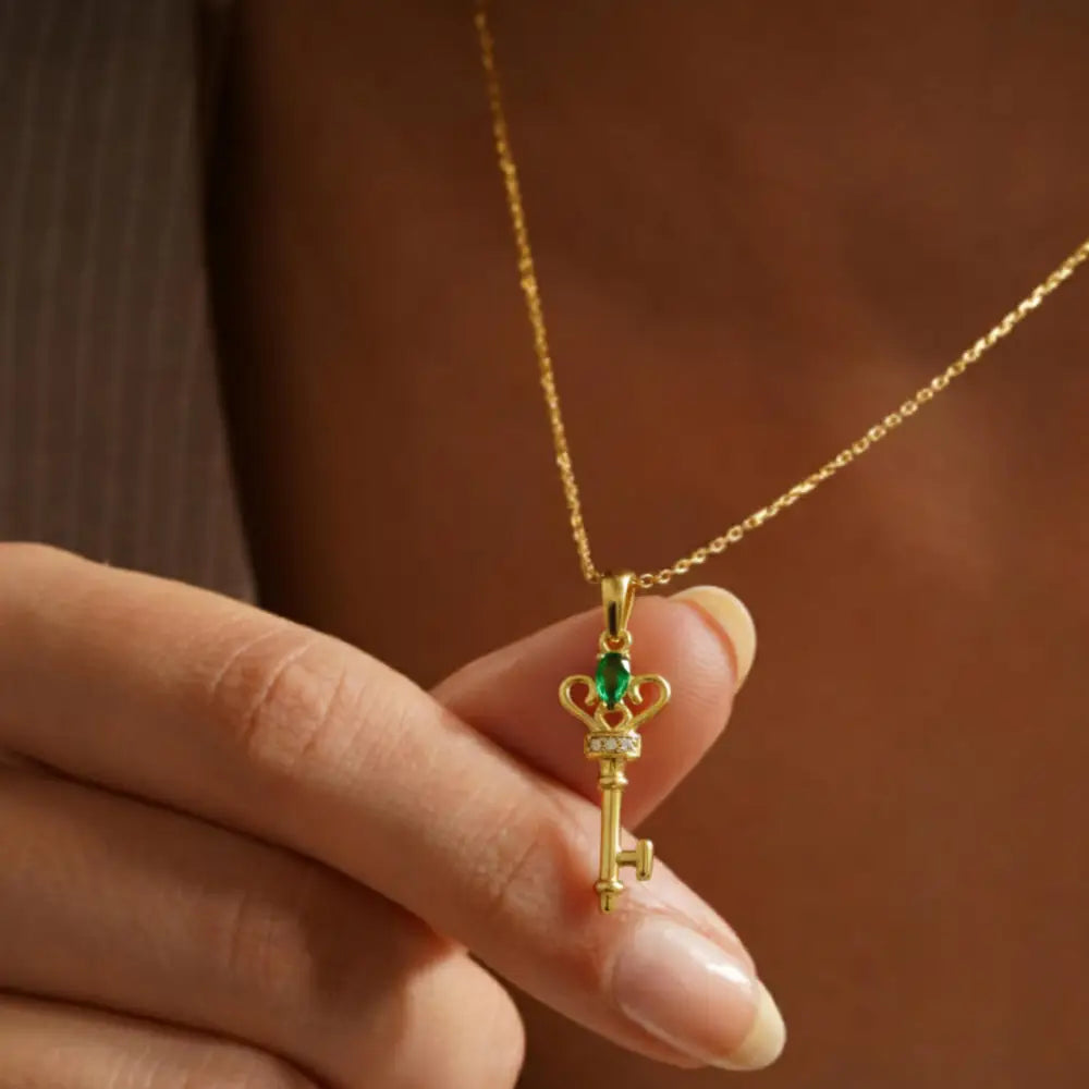 14K Solid Gold Key Necklace Green Emerald Cz Pendant With Heart Design Handmade Jewelry - Jewelry