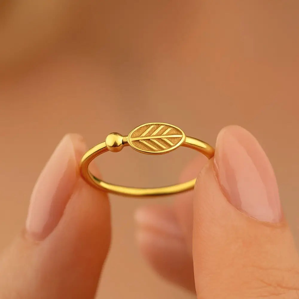 14K Yellow Gold Floral Leaf Band Ring Nature Inspired Wedding Jewelry