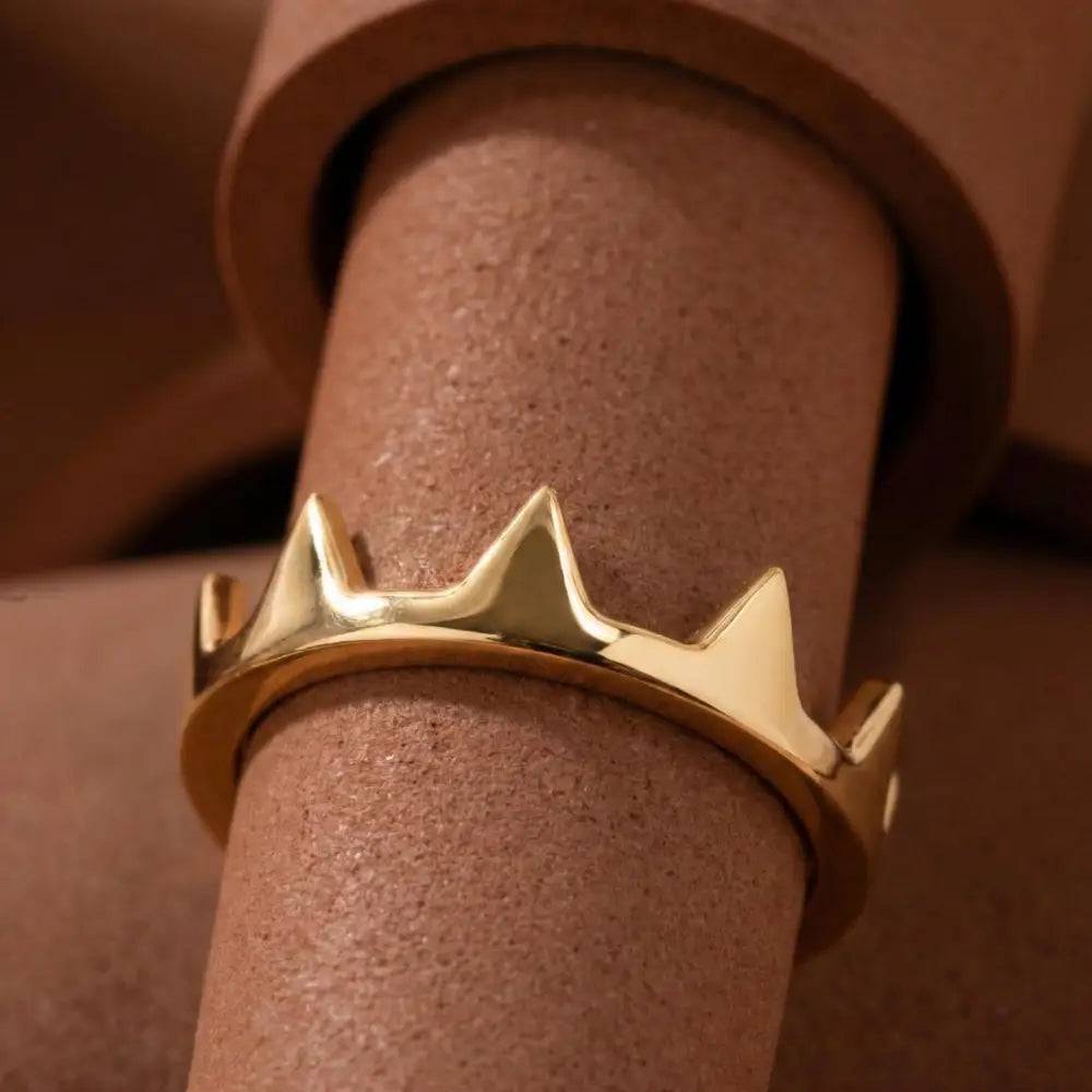 Gold Crown Spike Ring Modern Minimal Band with Bold Geometric Peaks Trendy Statement Design