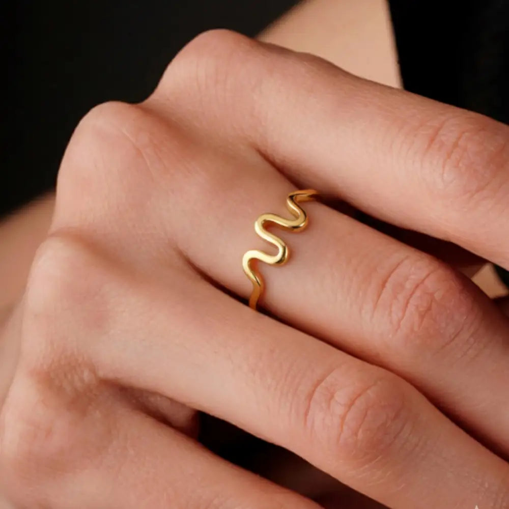 Gold Ring with Wavy Design Elegant Curved Shape Minimalist Jewelry for Women
