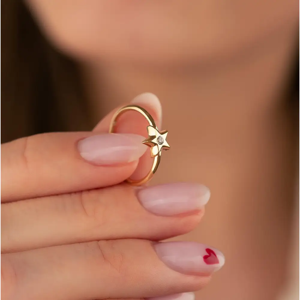 Gold Star Shaped Ring with Diamond Modern Chic Jewelry for Women