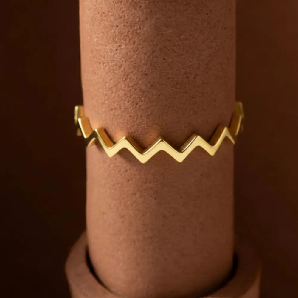 14K Gold Geometric Zigzag Ring Modern Chevron Style Handcrafted Jewelry for Women