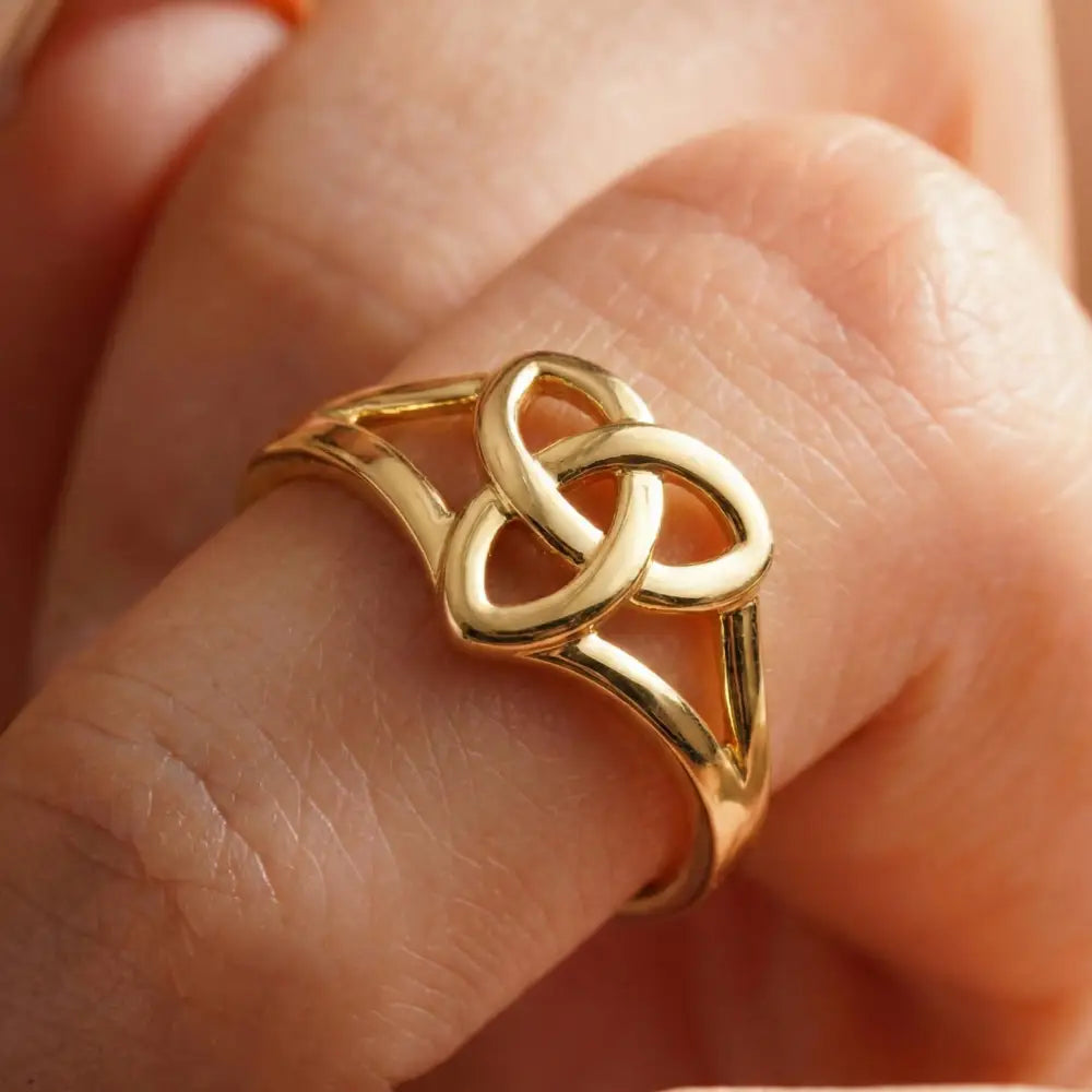 14K Gold Infinity Interlocking Trinity Ring Minimal Modern Jewelry for Women