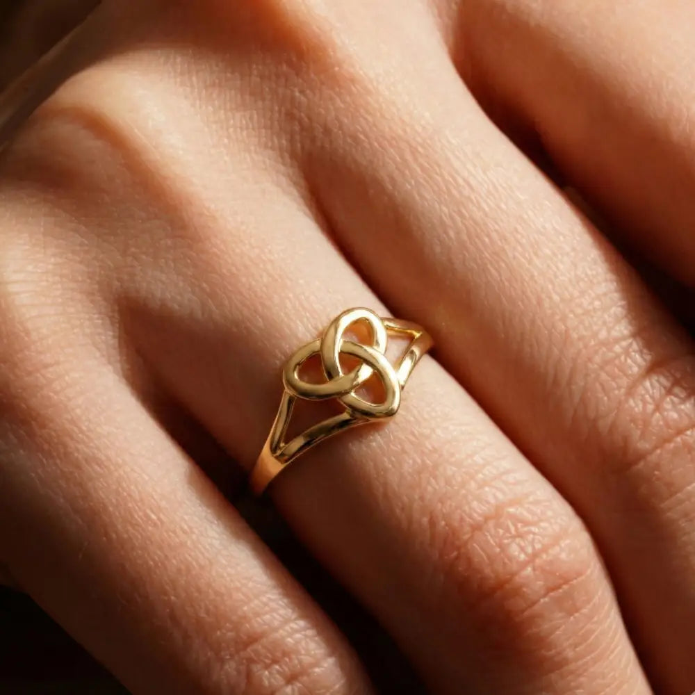 14K Gold Infinity Interlocking Trinity Ring Minimal Modern Jewelry for Women