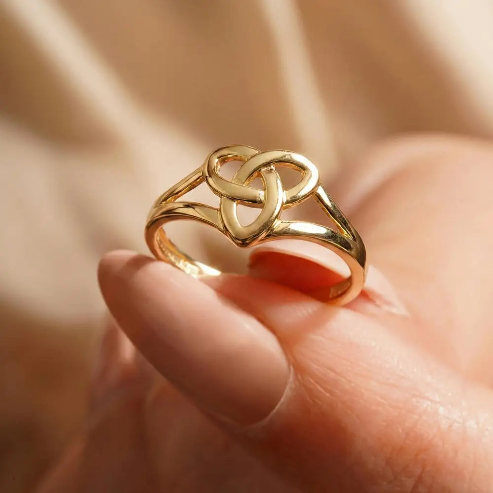 14K Gold Infinity Interlocking Trinity Ring Minimal Modern Jewelry for Women