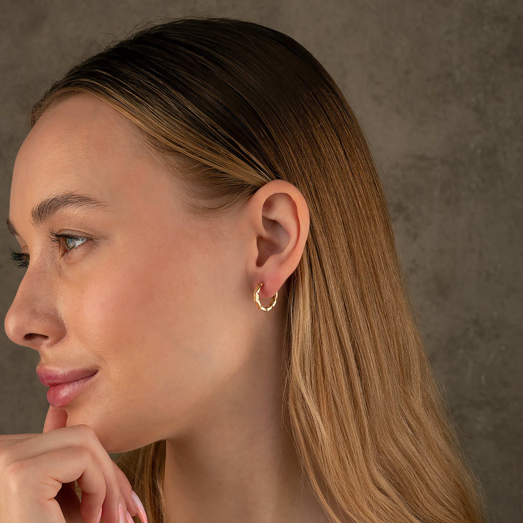 14K Solid Gold Diamond-Cut Huggie Hoop Earrings | 15mm Fancy Everyday Hoops for Women - Hoop Earrings