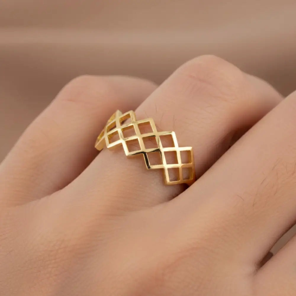 Handcrafted 14K Gold Interwoven Lattice Ring Elegant Geometric Jewelry for Women