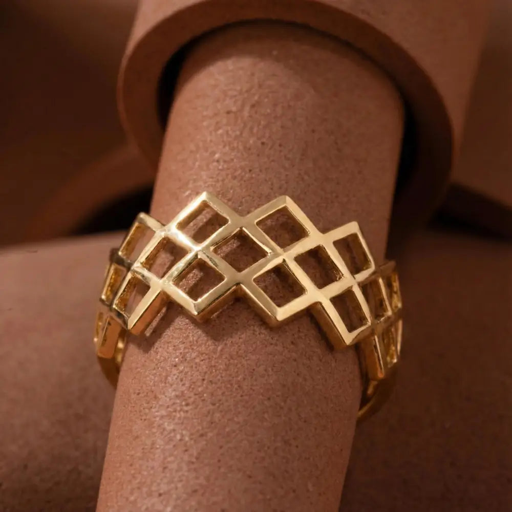 Handcrafted 14K Gold Interwoven Lattice Ring Elegant Geometric Jewelry for Women